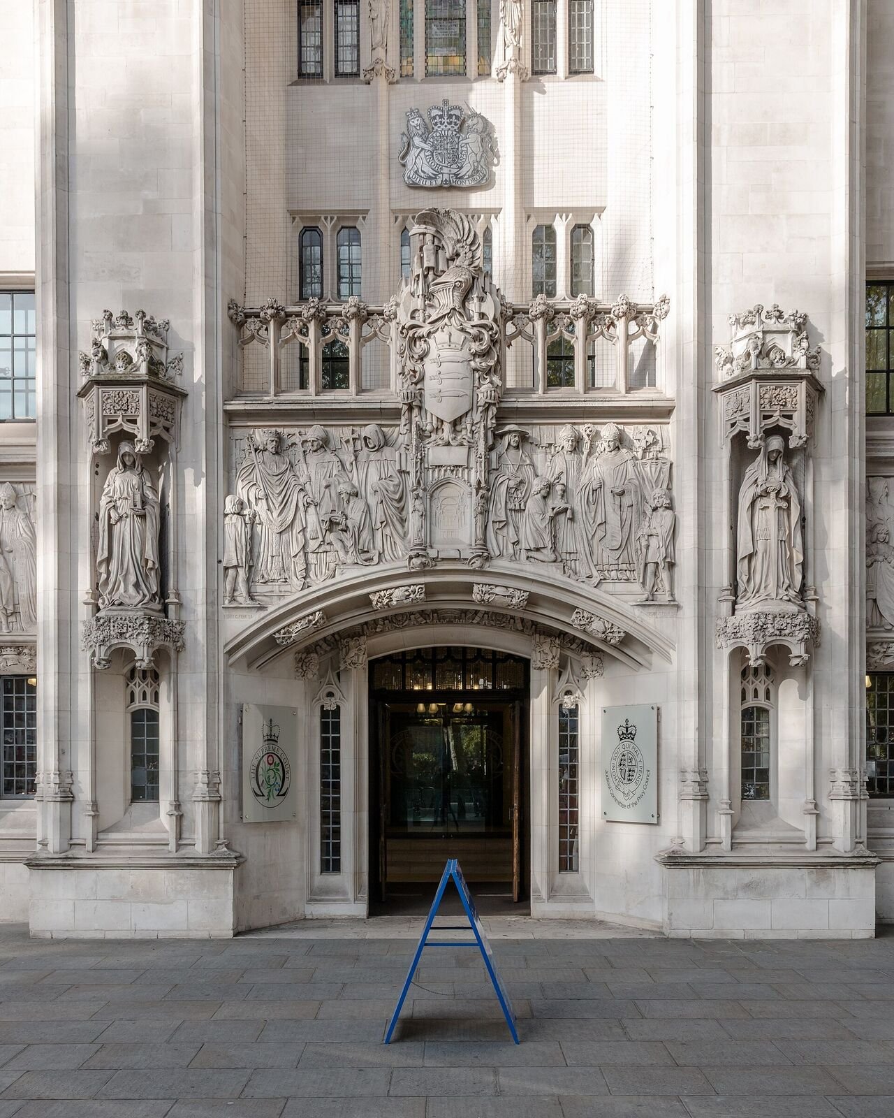 UK Supreme Court exterior, London — Photo: Dietmar Rabich, CC BY-SA 4.0